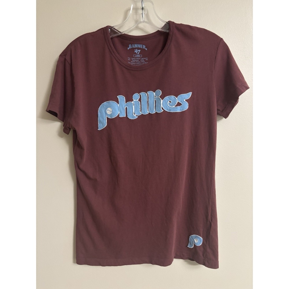 Philadelphia Phillies Womens T-Shirt M/L Vintage Style Maroon Red Slim Fit